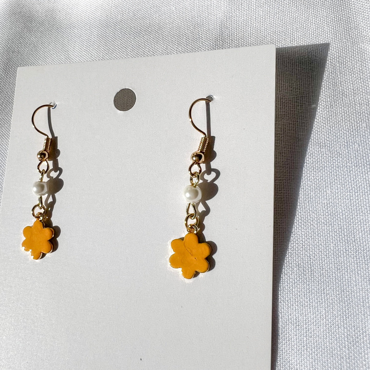 Golden Bloom Daisy Earrings