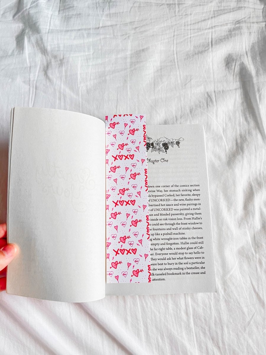 XOXO Bookmarks - ALilBitOfSpice