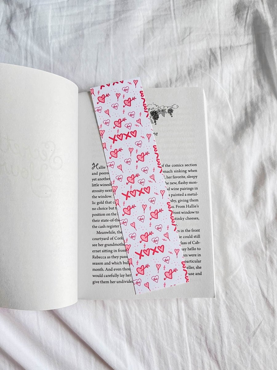 XOXO Bookmarks - ALilBitOfSpice