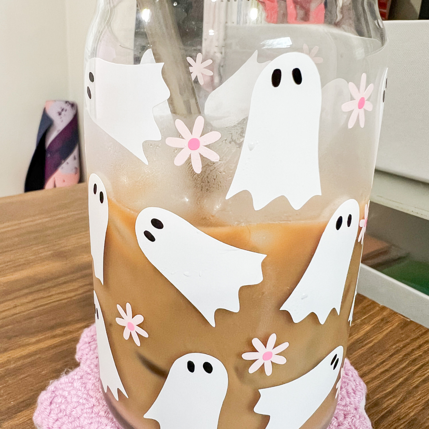 Daisy Ghost Glass Can- 16oz